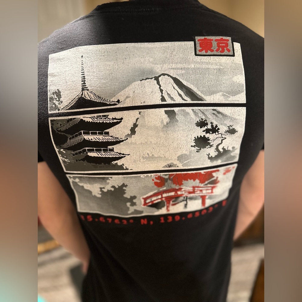 T-Shirt